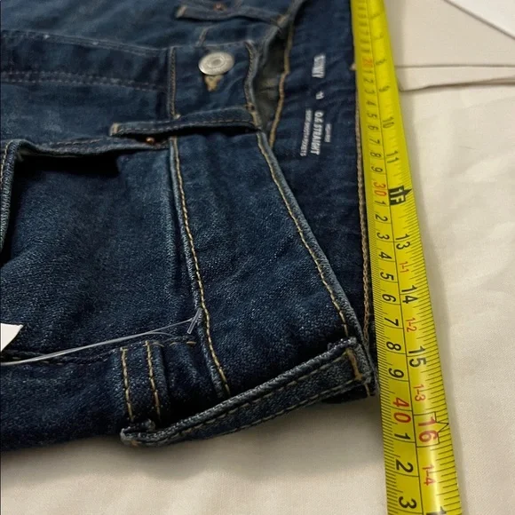 Old Navy High-Waisted Button-Fly O.G. Straight Ripped Cut-Off Jeans - Picture 11 of 16